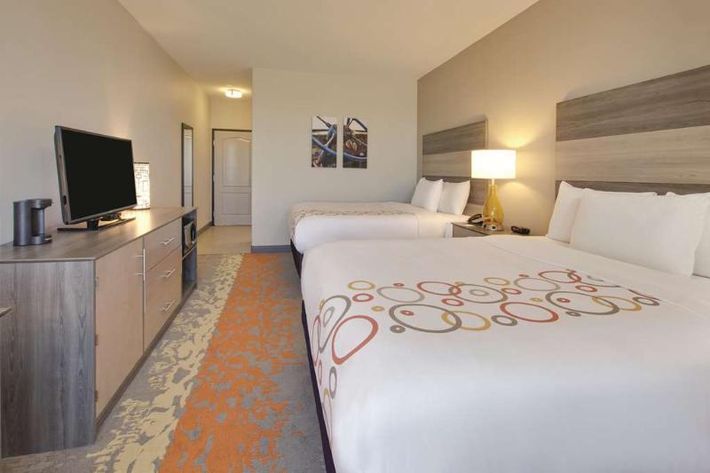 Hotel La Quinta By Wyndham Andrews Extérieur photo